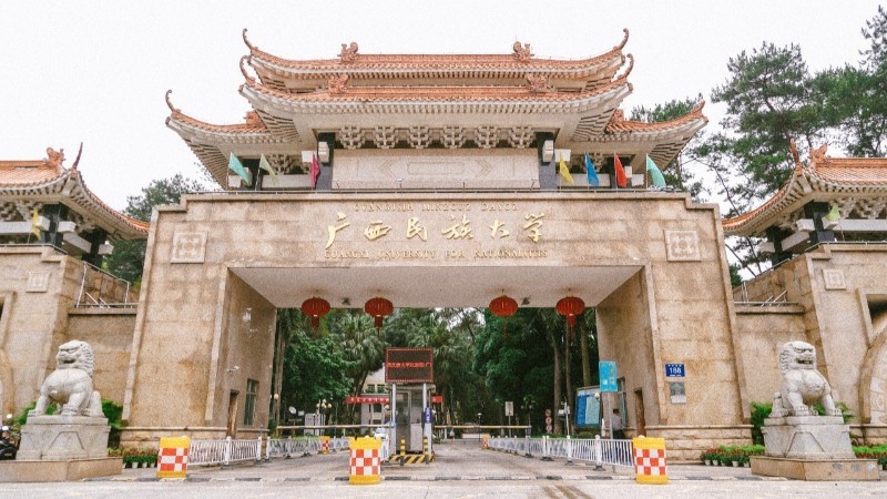 學校高低鐵架床