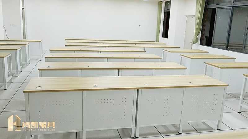 學校電腦桌