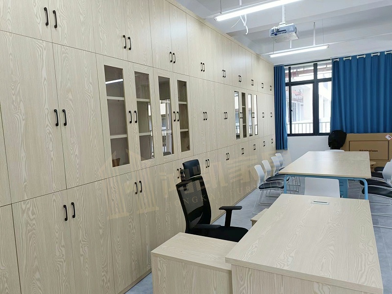 學(xué)校辦公家具