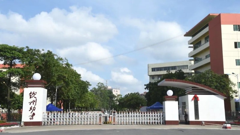 學(xué)校上床下桌公寓床
