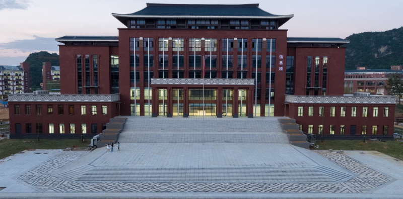 廣西民族大學(xué)宿舍上床下桌公寓床